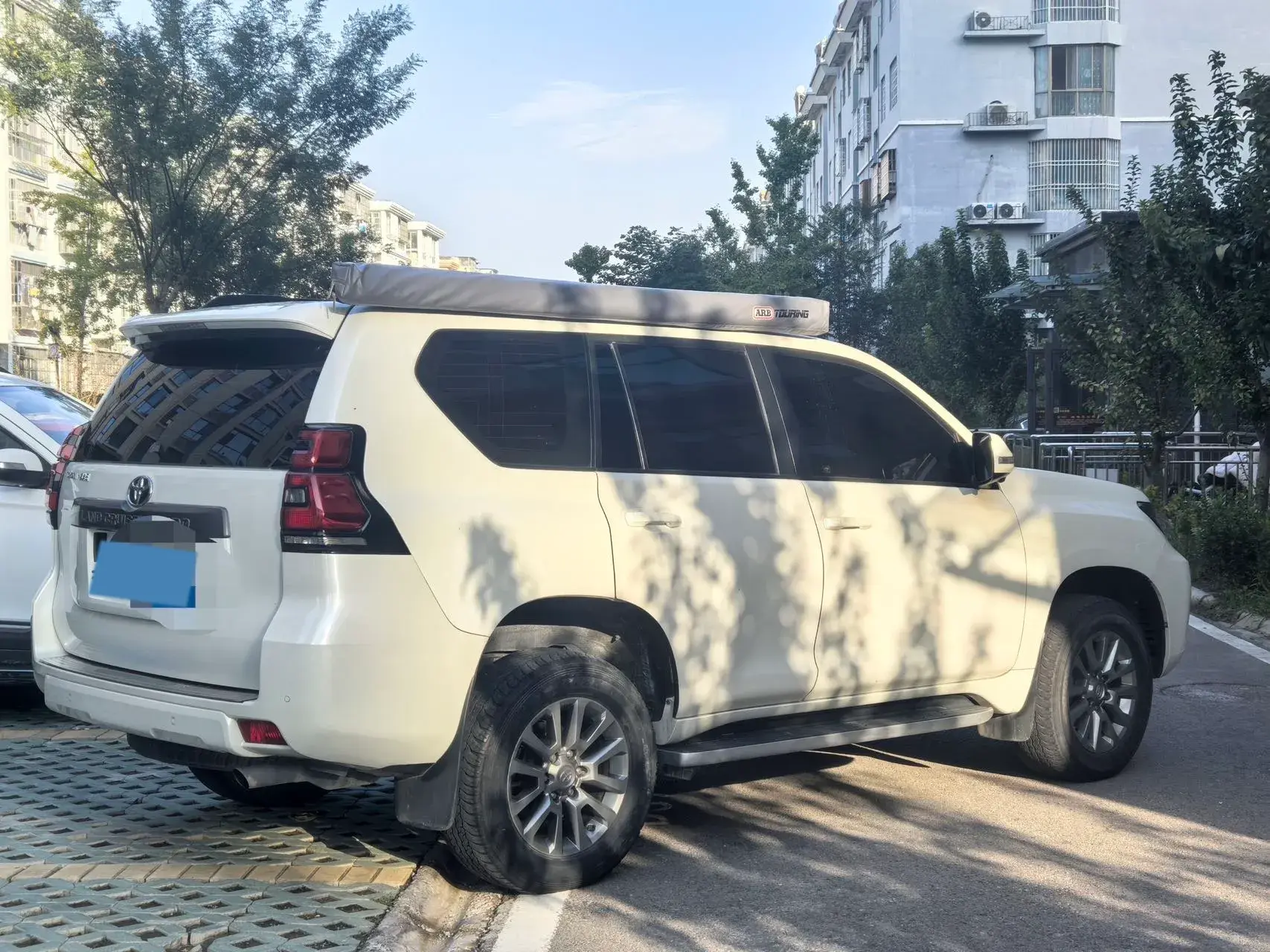 2019 TOYOTA LAND thumbnail 4