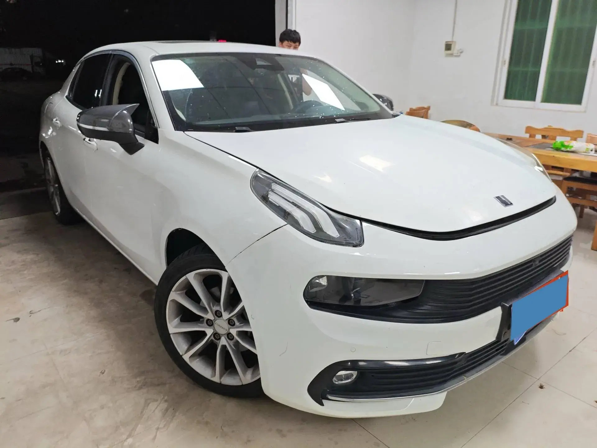 2018 LYNK&CO 03 thumbnail 2