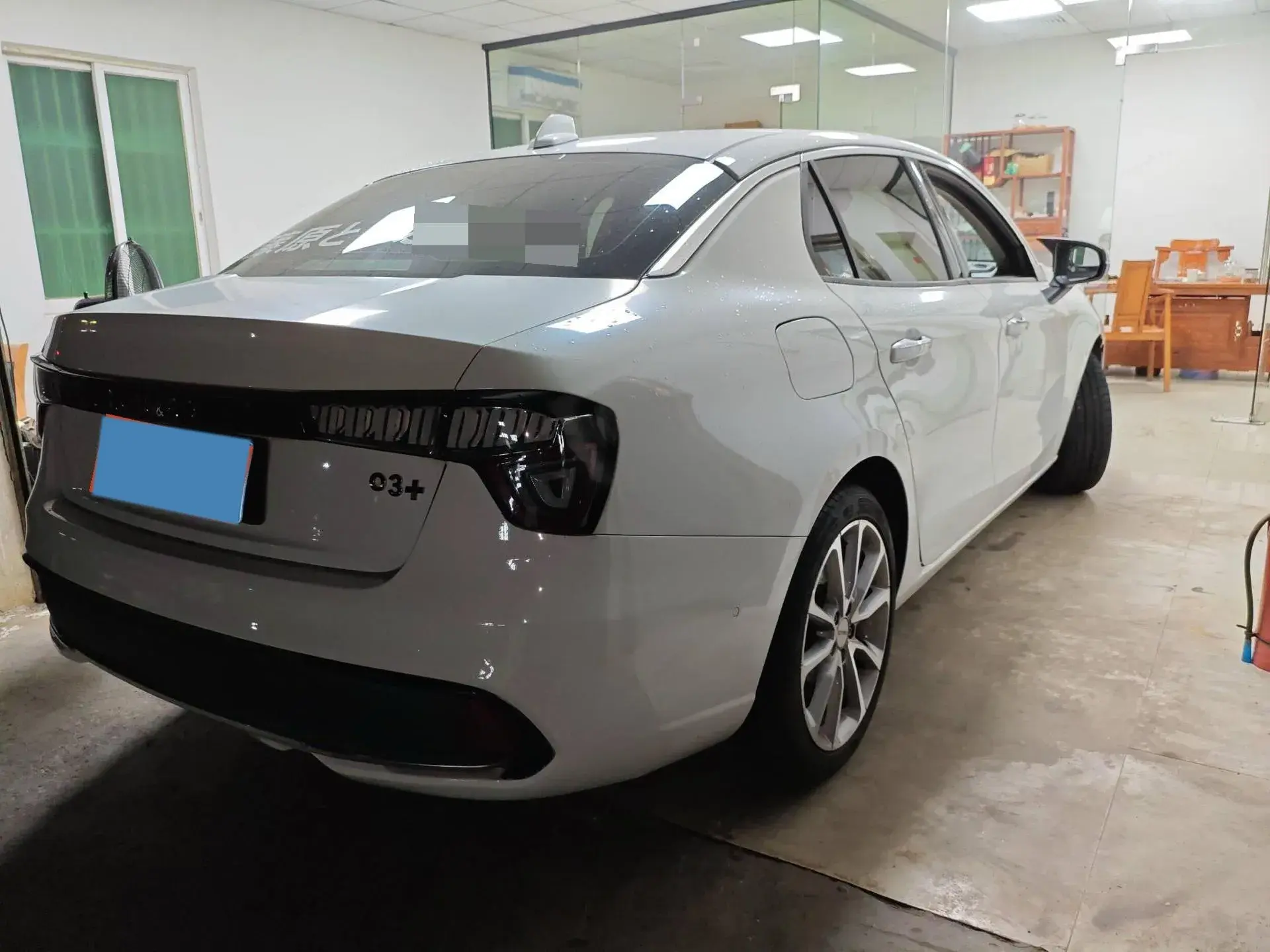 2018 LYNK&CO 03 thumbnail 3