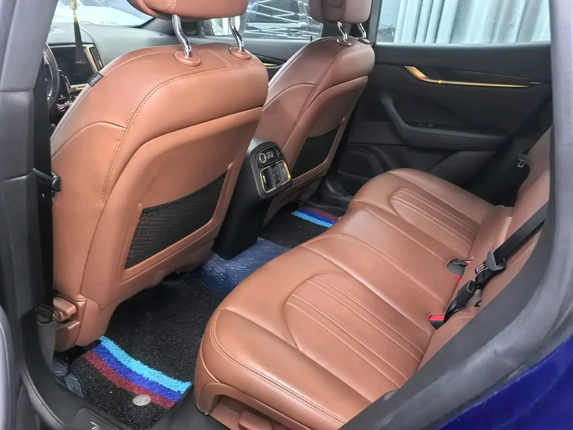 2018 MASERATI LEVANTE thumbnail 3