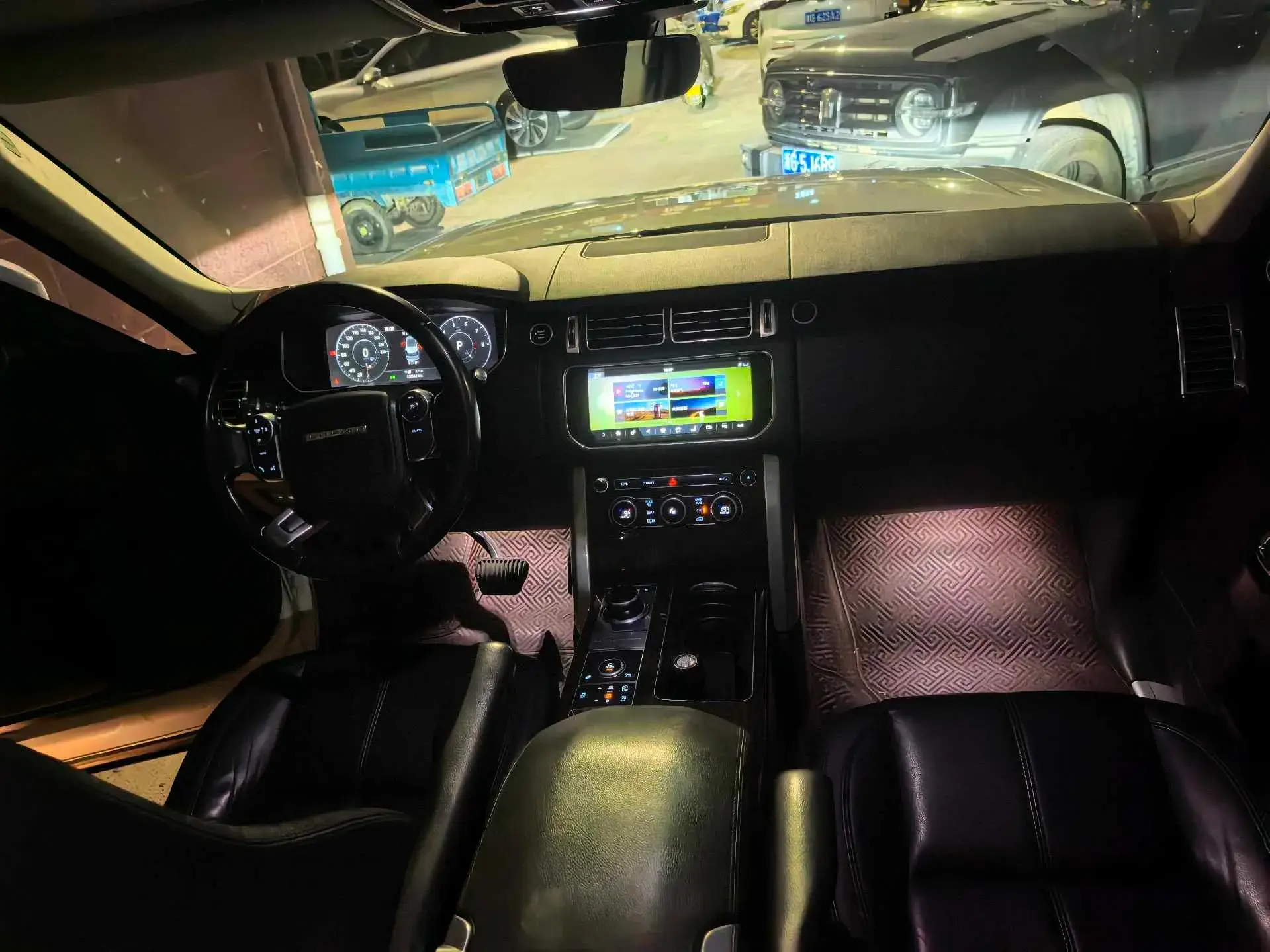 2017 LAND ROVER thumbnail 3