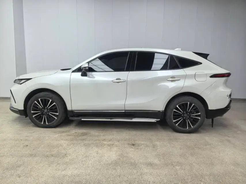 2023 TOYOTA VENZA thumbnail 3