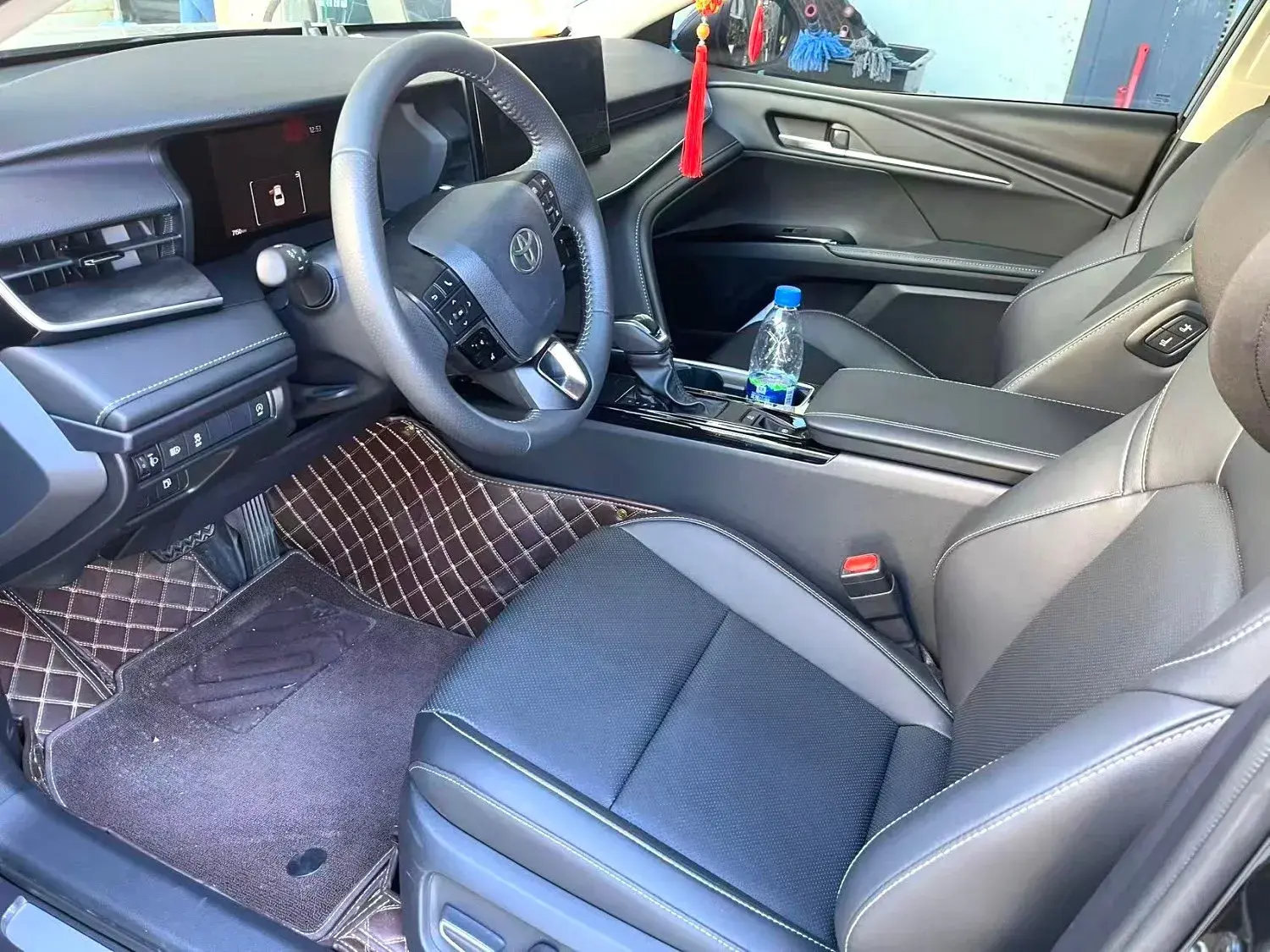 2024 TOYOTA CAMRY thumbnail 4