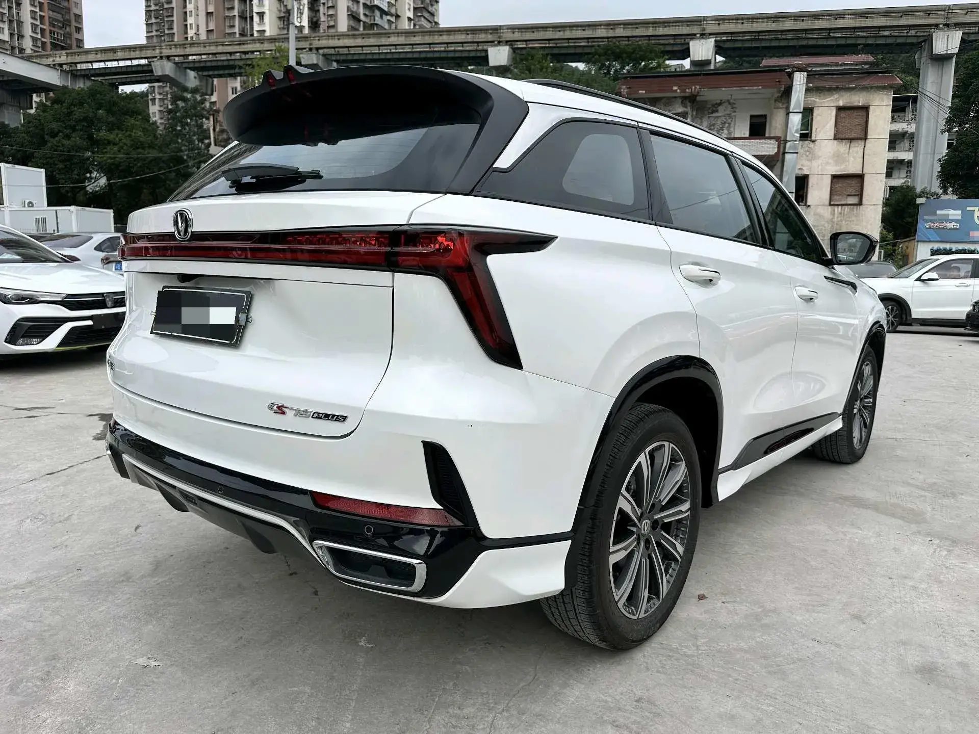 2024 CHANGAN CS75 thumbnail 3
