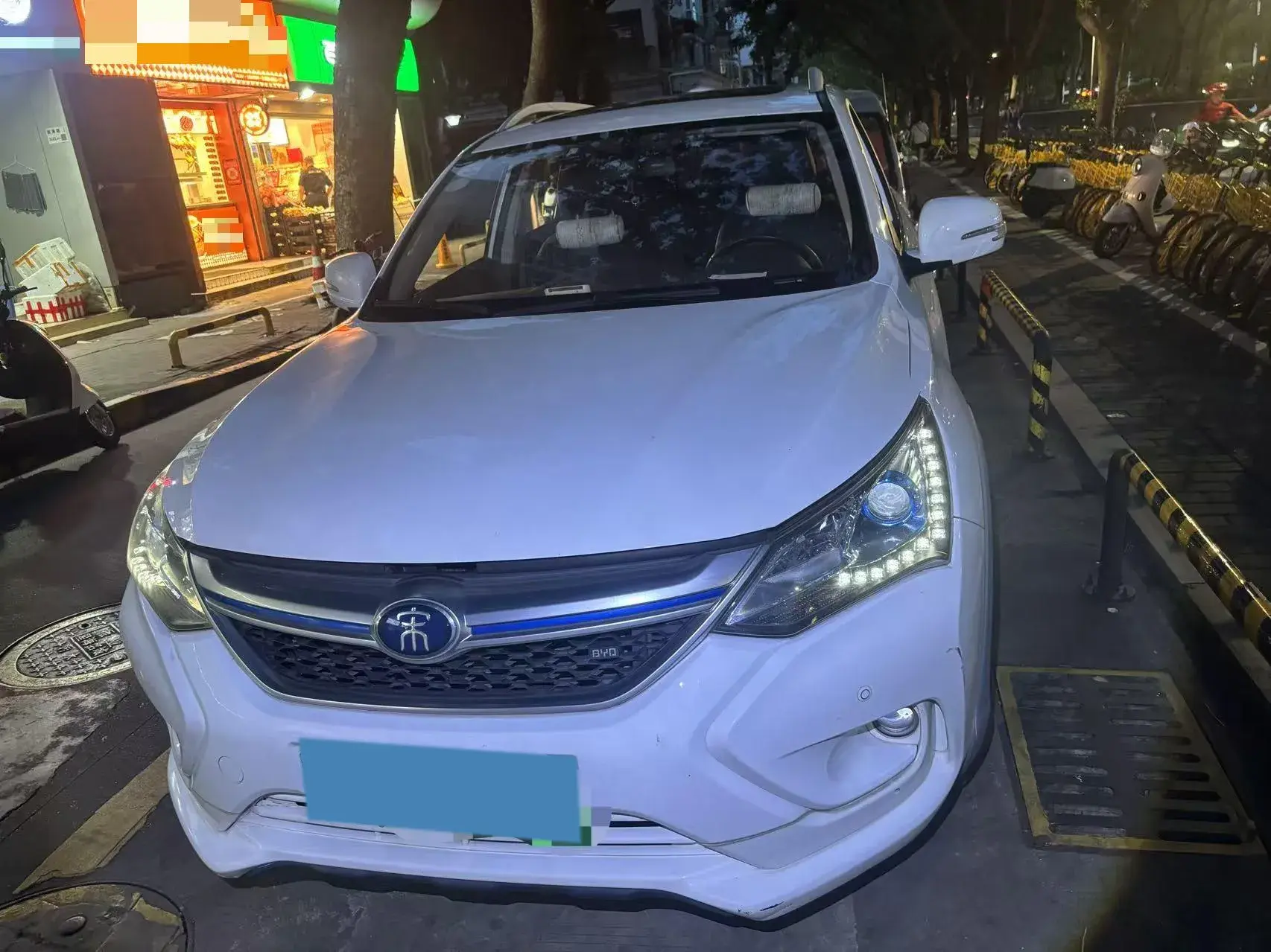 2017 BYD SONG thumbnail 2