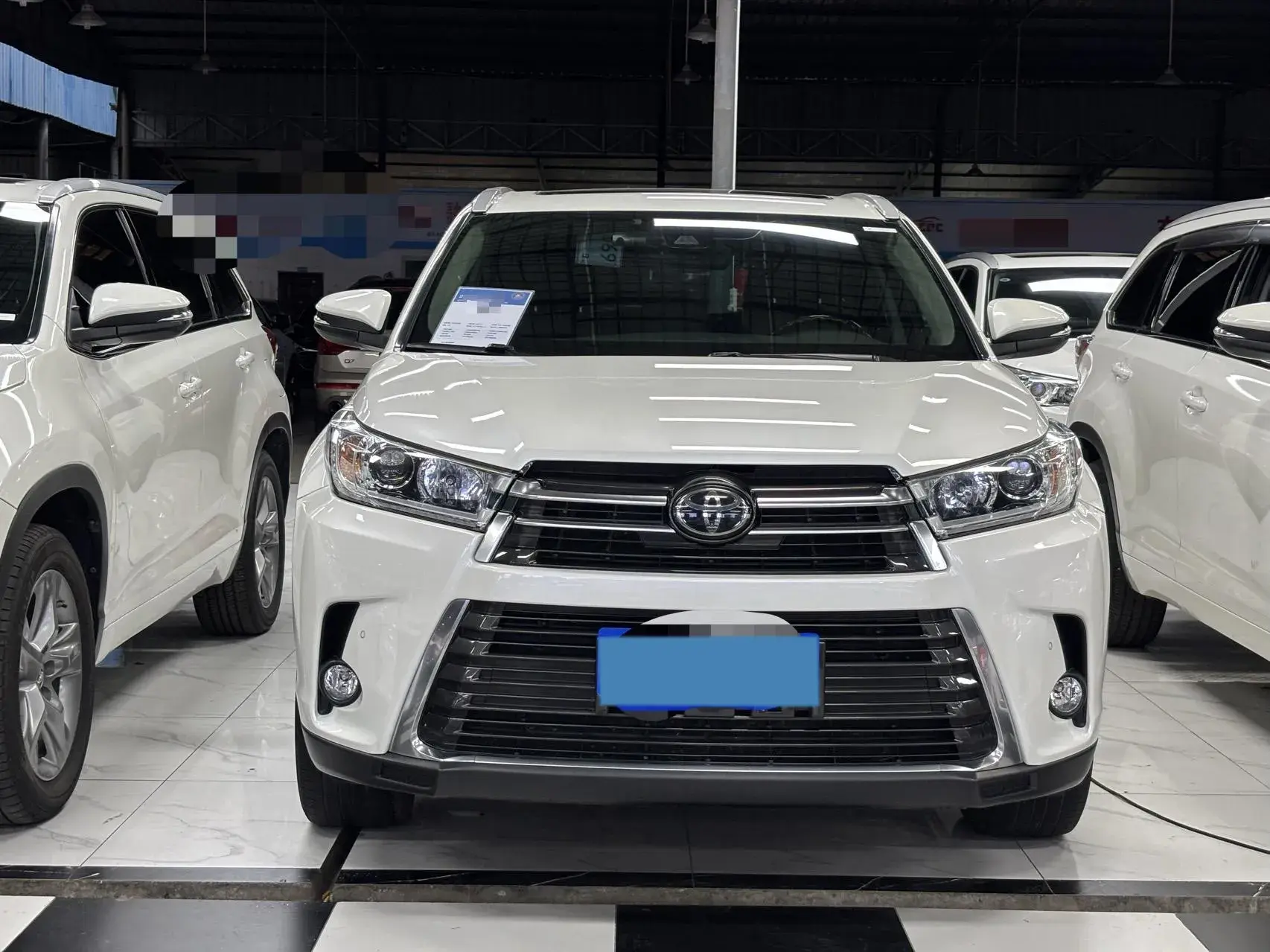 2018 TOYOTA HIGHLANDER thumbnail 2