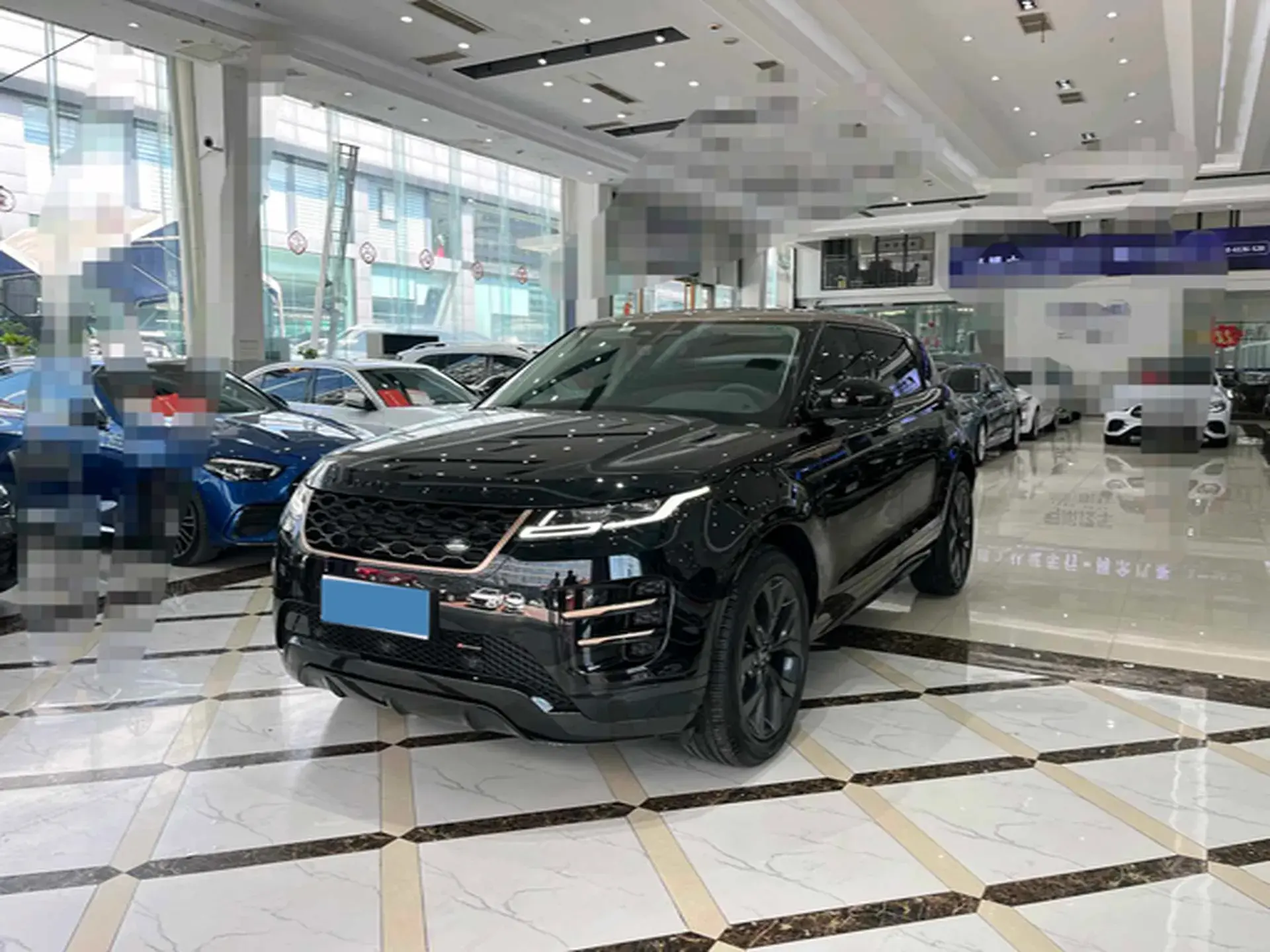 2023 LAND ROVER view 1