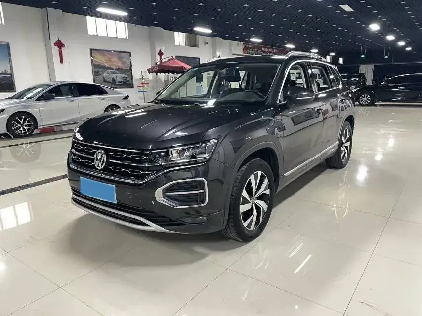 2019 VOLKSWAGEN TAYRON view 1