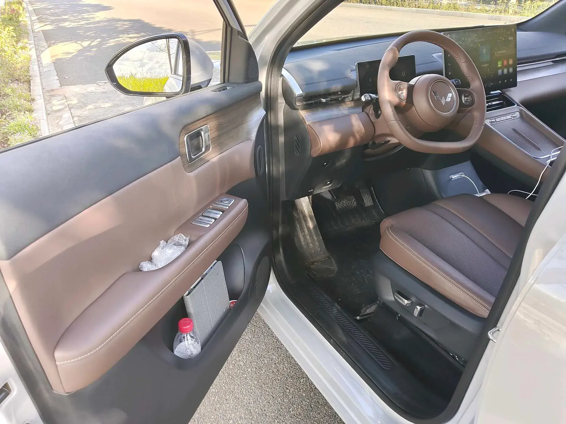 2024 WULING XINGGUANGS thumbnail 3