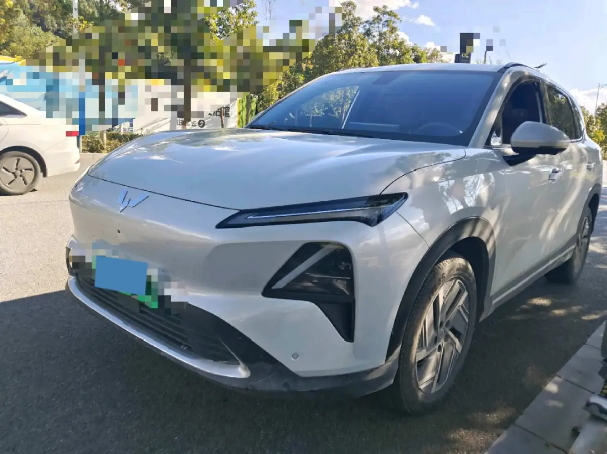 2024 WuLing XingGuangS 1.5L 106HP L4 E-CVT PHEV 20.5KWH