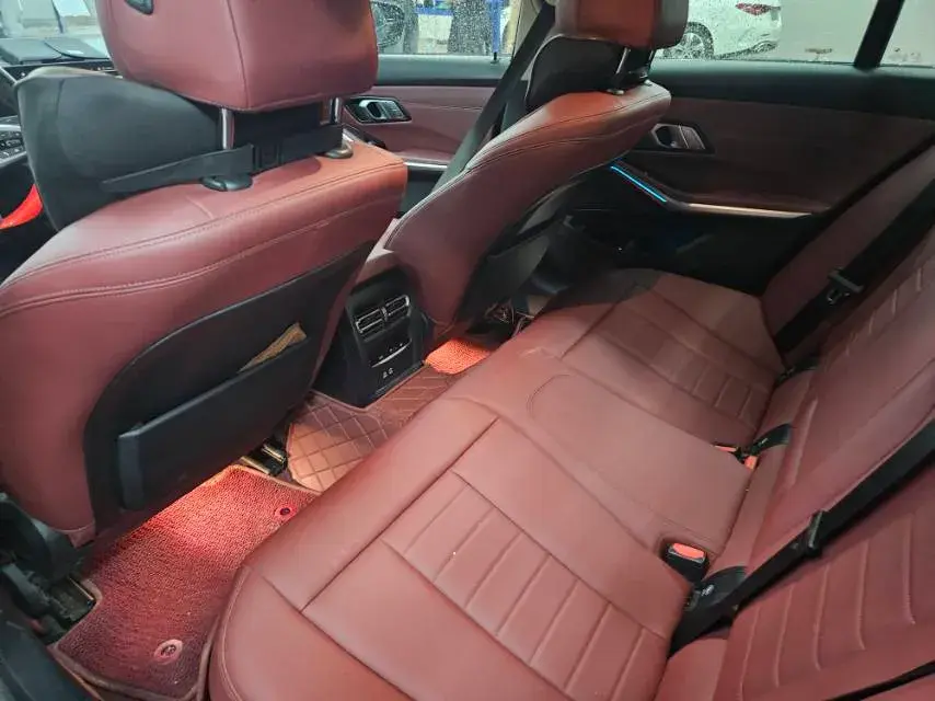 2021 BMW 3 thumbnail 4