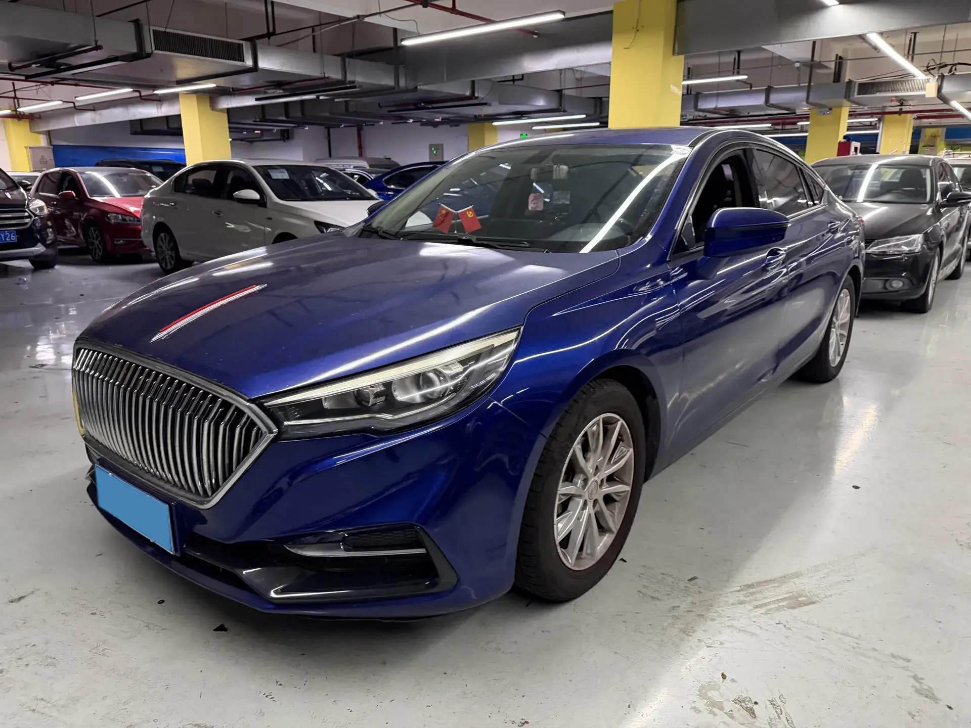 2019 HONGQI H5 view 1