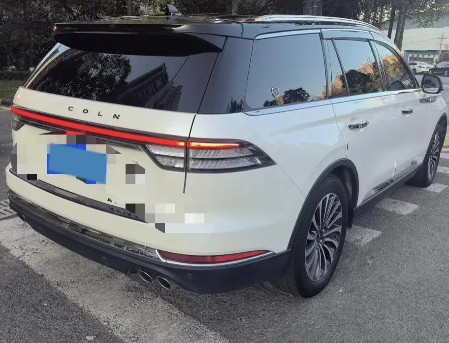 2021 LINCOLN AVIATOR thumbnail 4