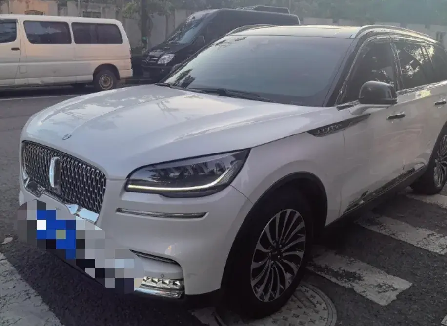 2021 LINCOLN AVIATOR view 1