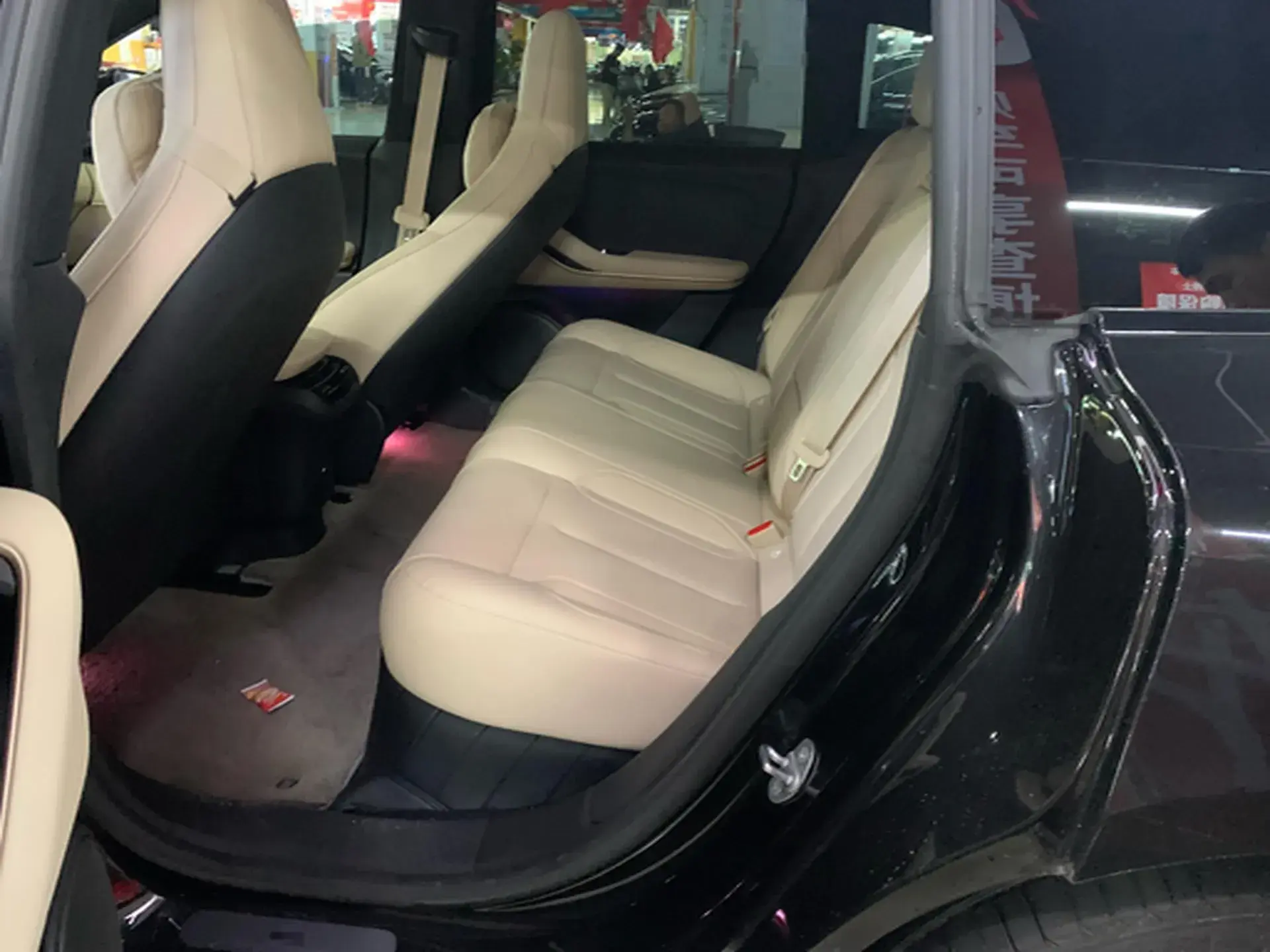 2024 NIO ET5T thumbnail 4