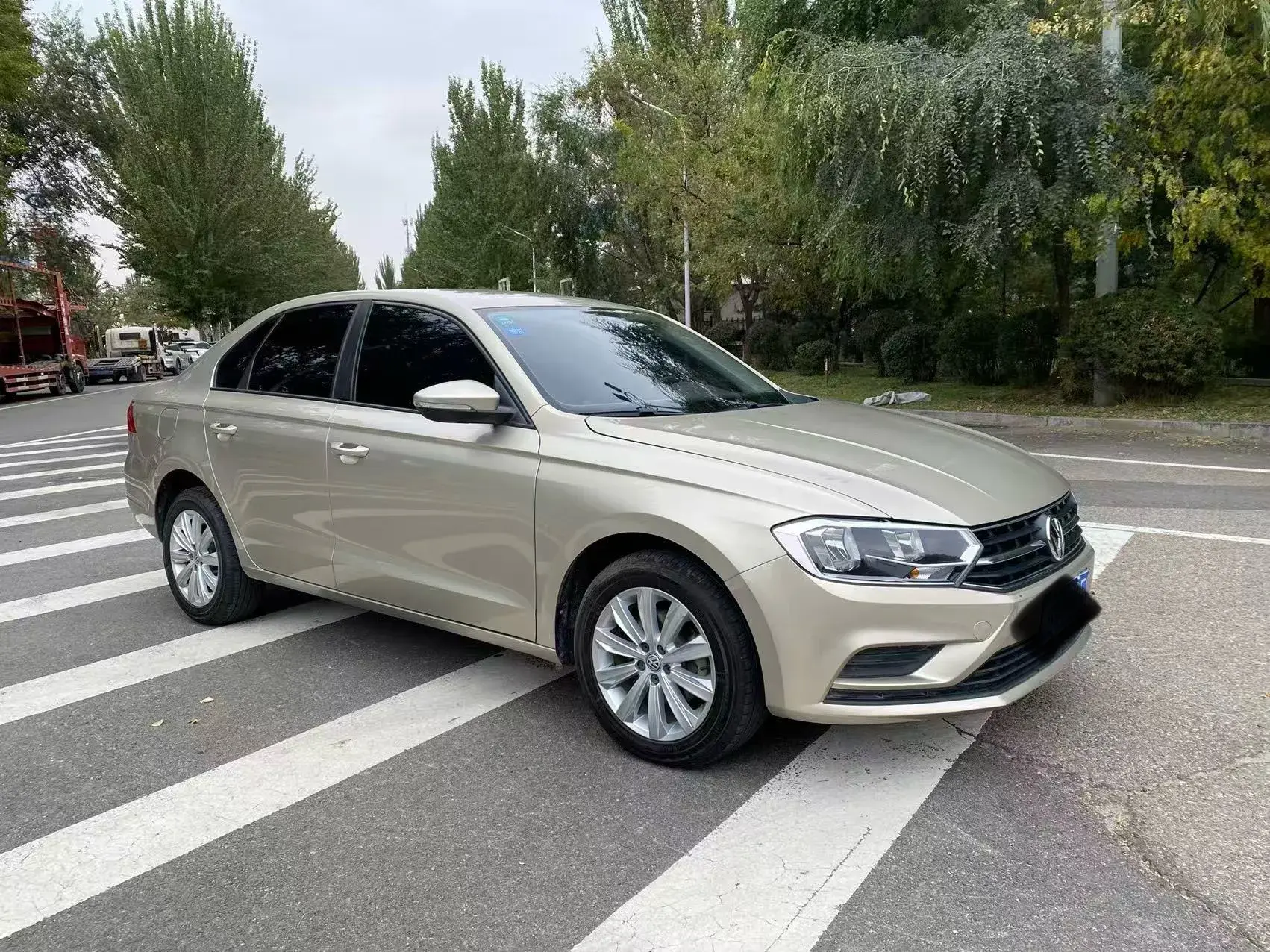 2019 VOLKSWAGEN BORA thumbnail 3