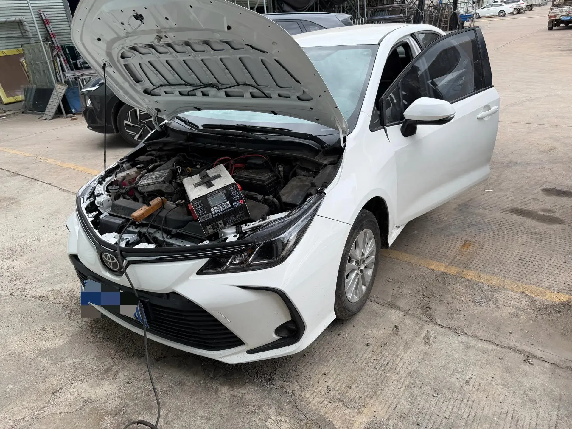 2021 TOYOTA COROLLA thumbnail 2