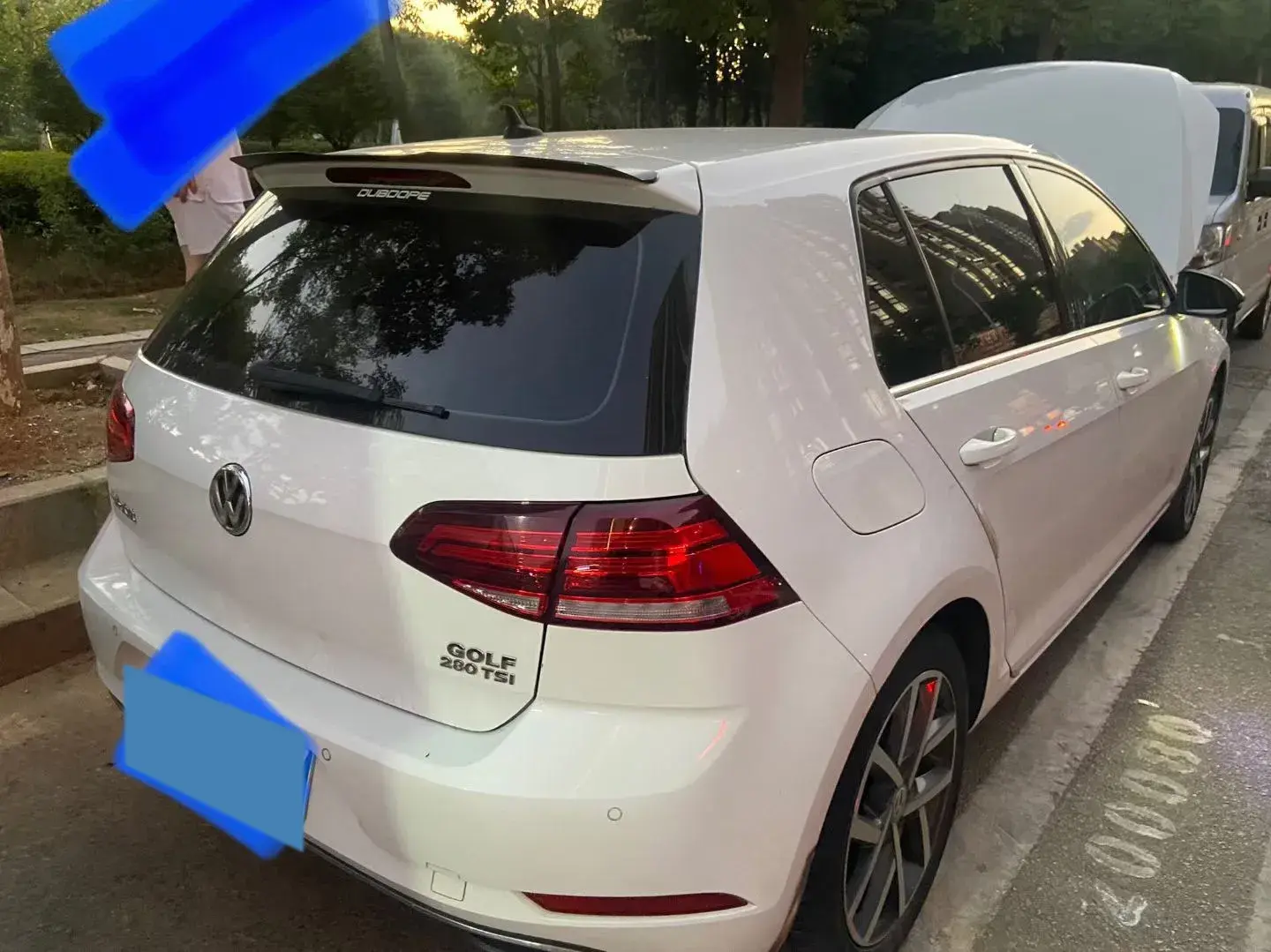 2020 VOLKSWAGEN GOLF thumbnail 2