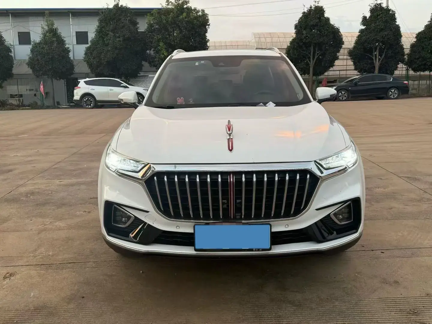2019 HONGQI HS5 thumbnail 3