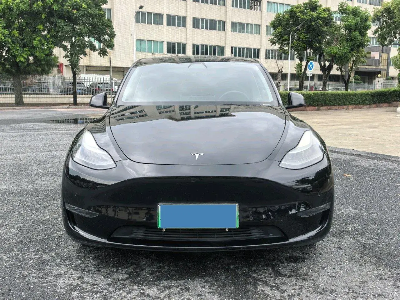 2021 TESLA MODEL thumbnail 2