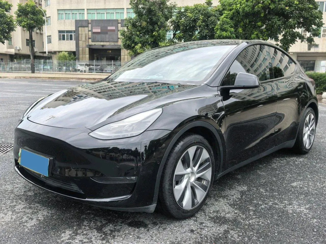2021 TESLA MODEL view 1