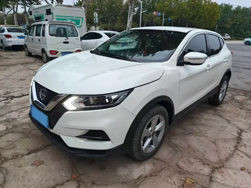 2025 NISSAN QASHQAI view 1