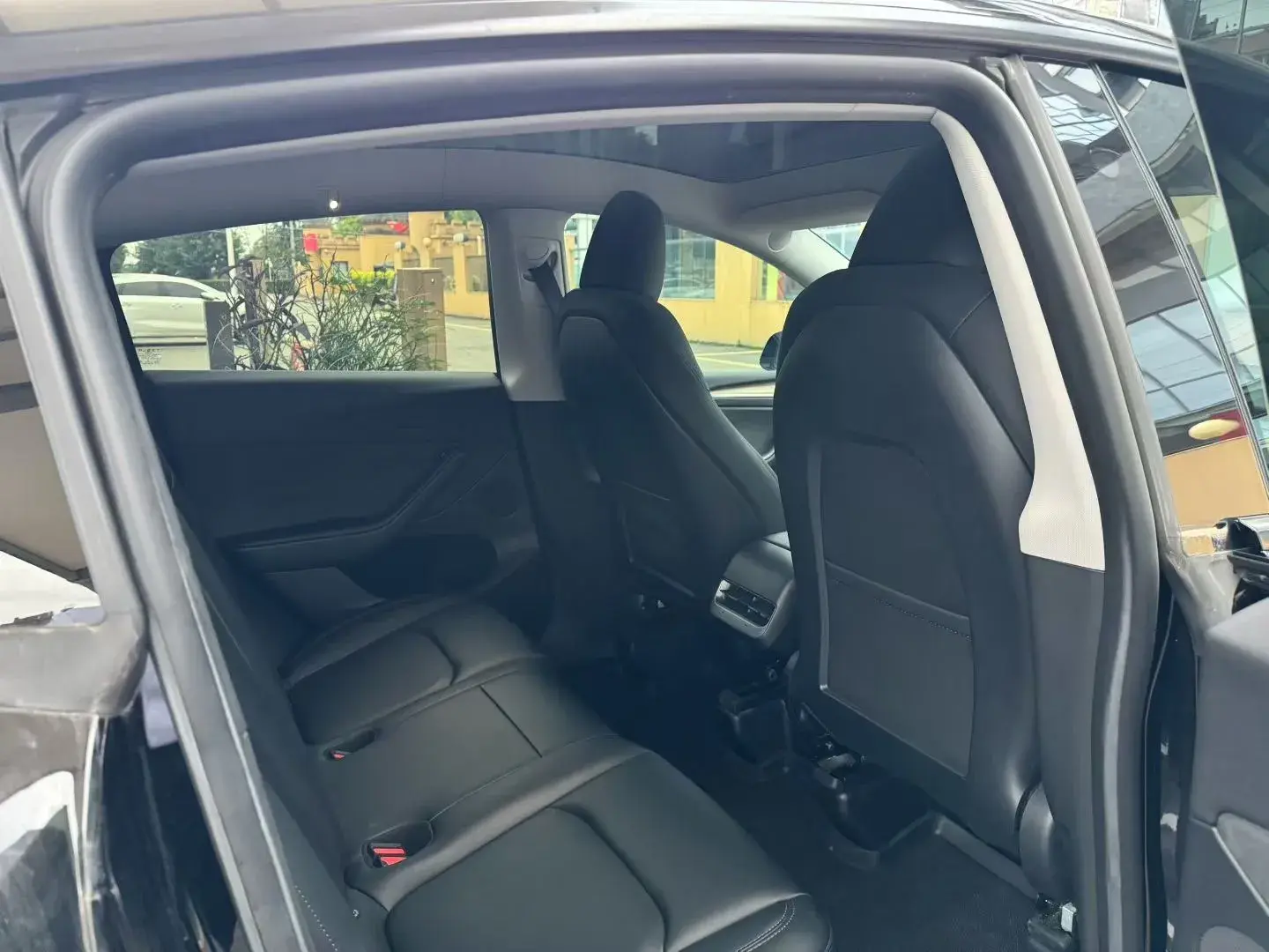 2022 TESLA MODEL thumbnail 4