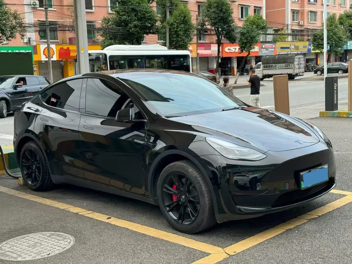 2022 TESLA MODEL thumbnail 2