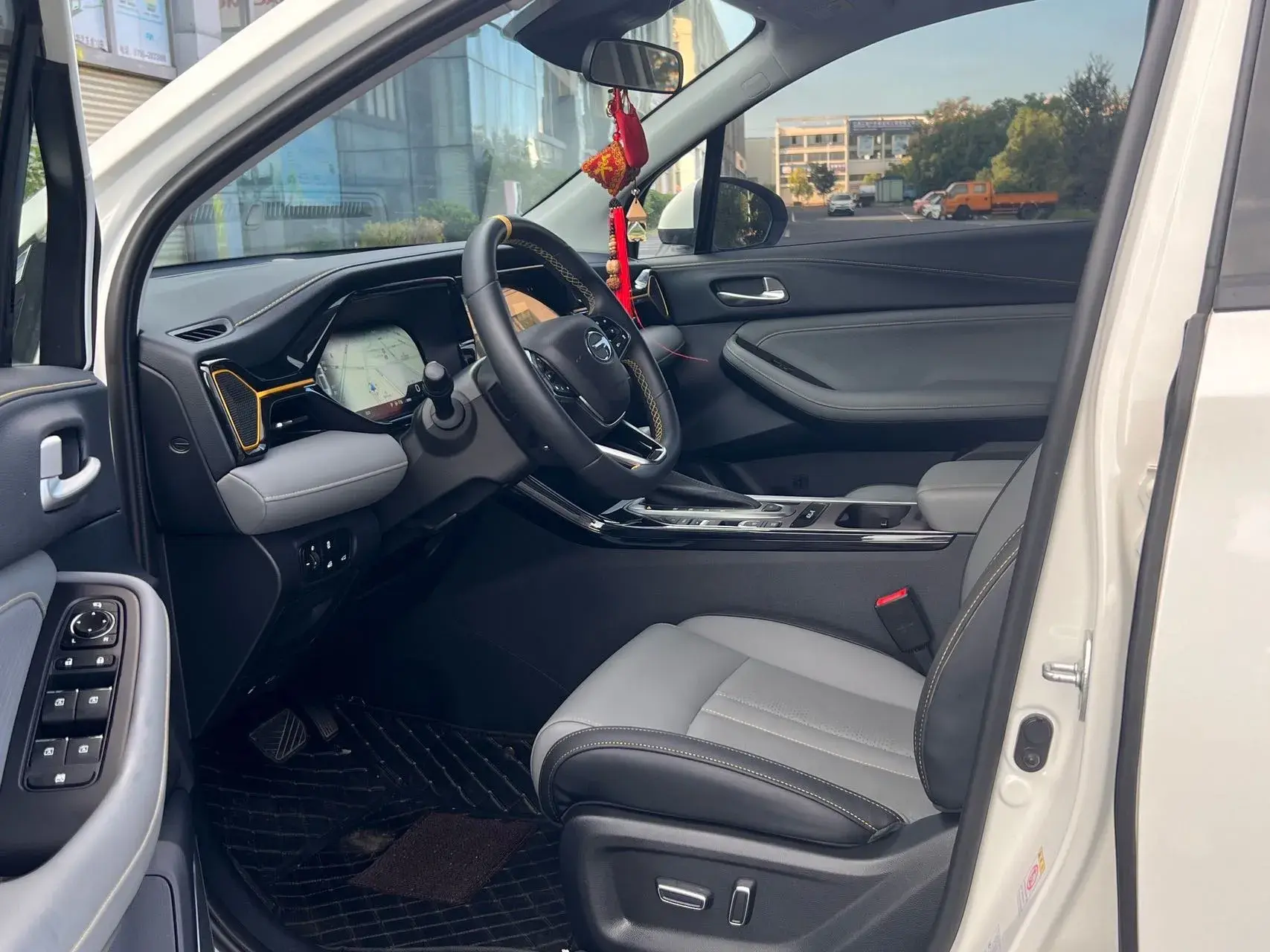 2022 GAC TRUMPCHI thumbnail 4