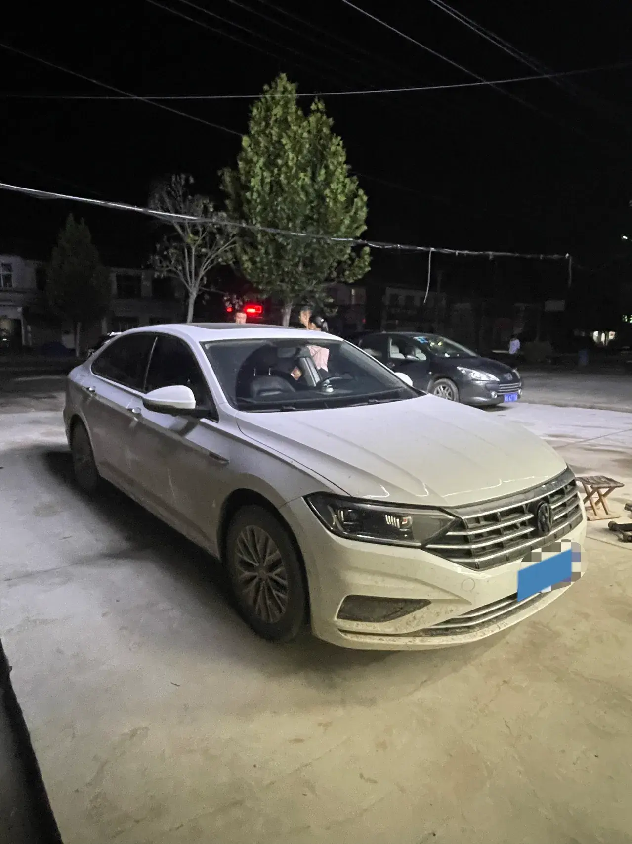 2021 VOLKSWAGEN SAGITAR thumbnail 4