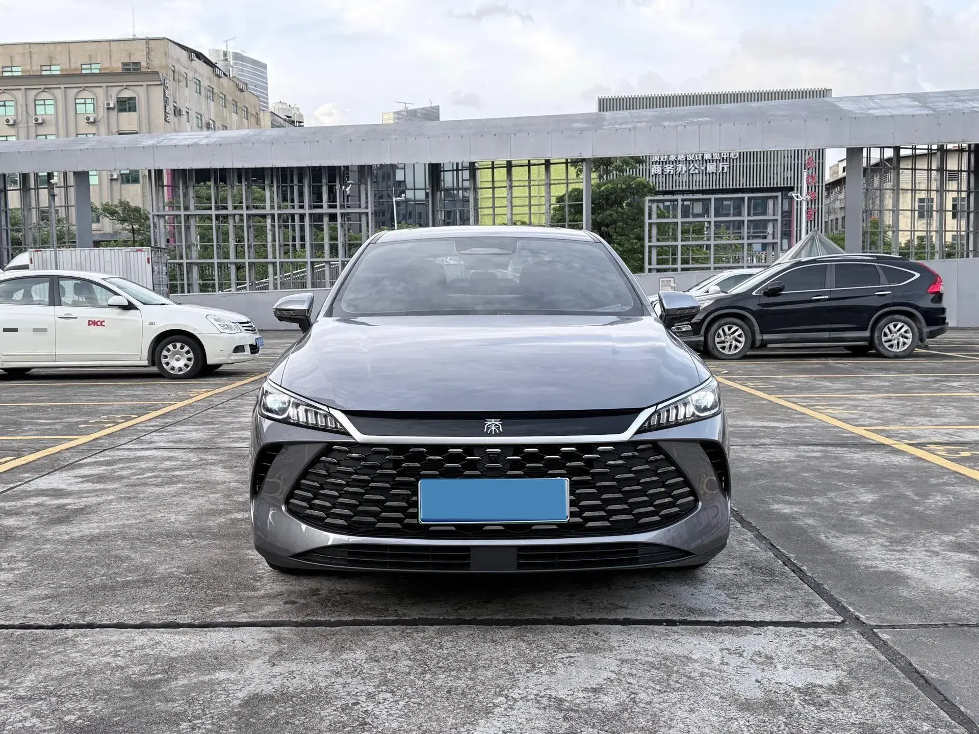 2025 BYD QIN thumbnail 2