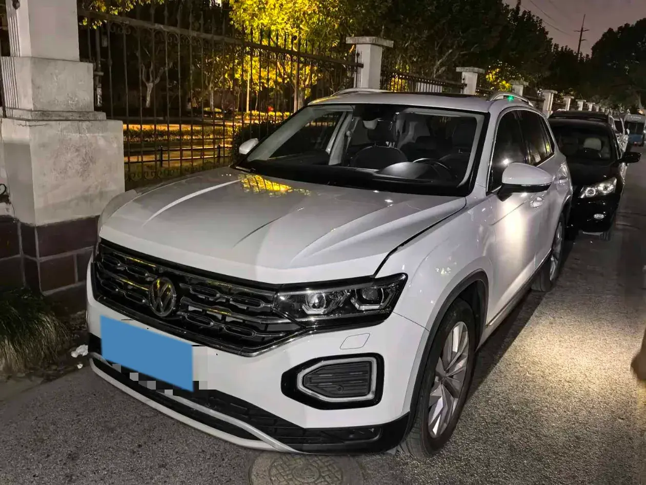 2019 VOLKSWAGEN TAYRON view 1