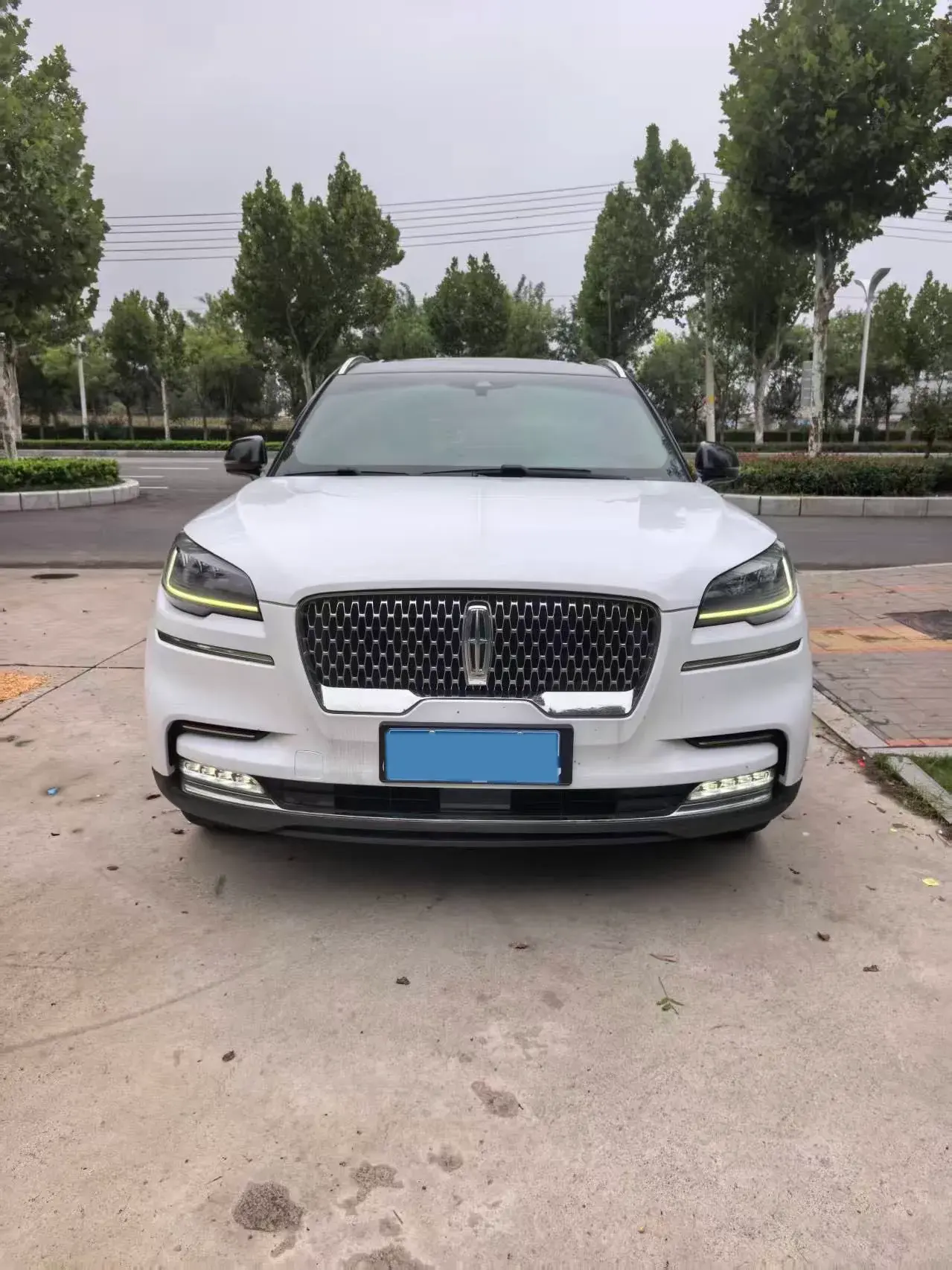 2021 LINCOLN AVIATOR thumbnail 3