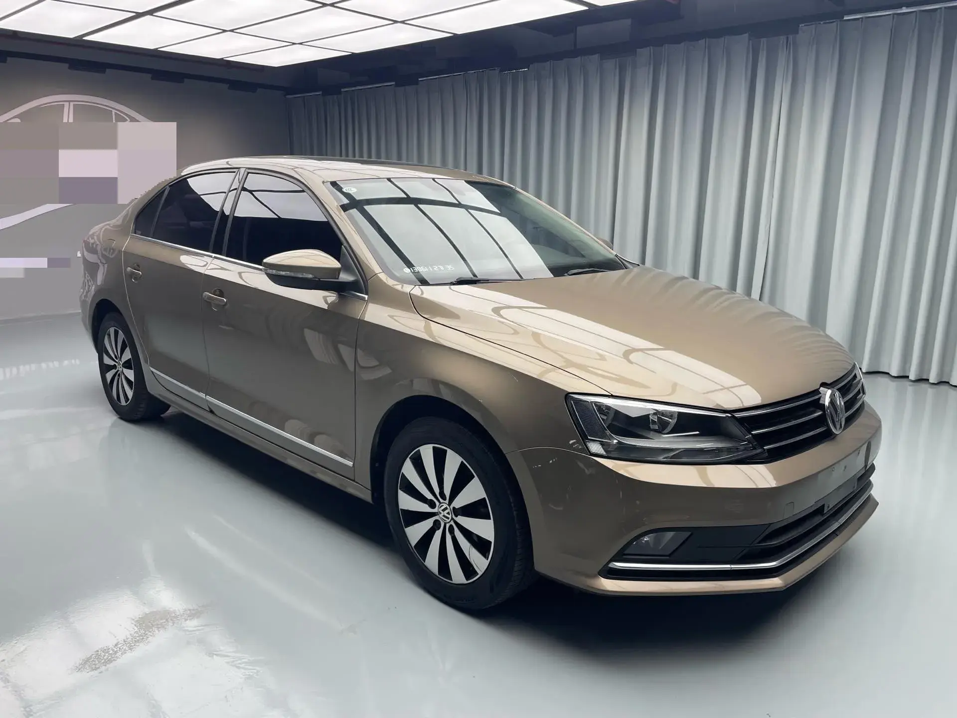 2018 VOLKSWAGEN SAGITAR thumbnail 3
