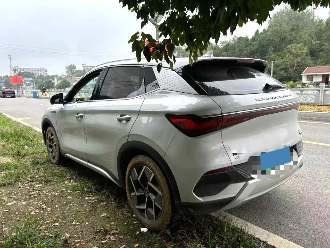 2022 BYD YUAN thumbnail 4