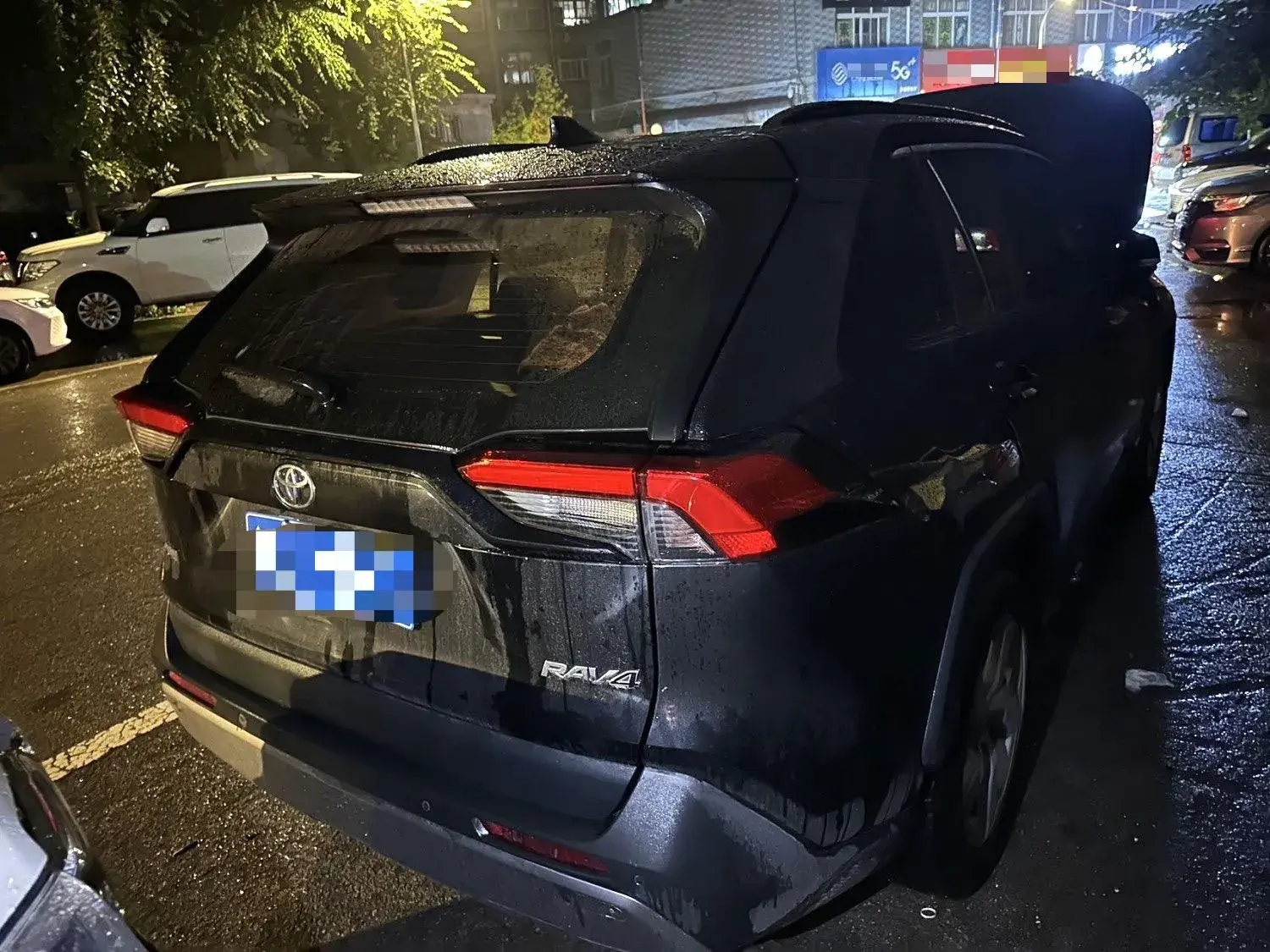 2020 TOYOTA RAV4 thumbnail 4