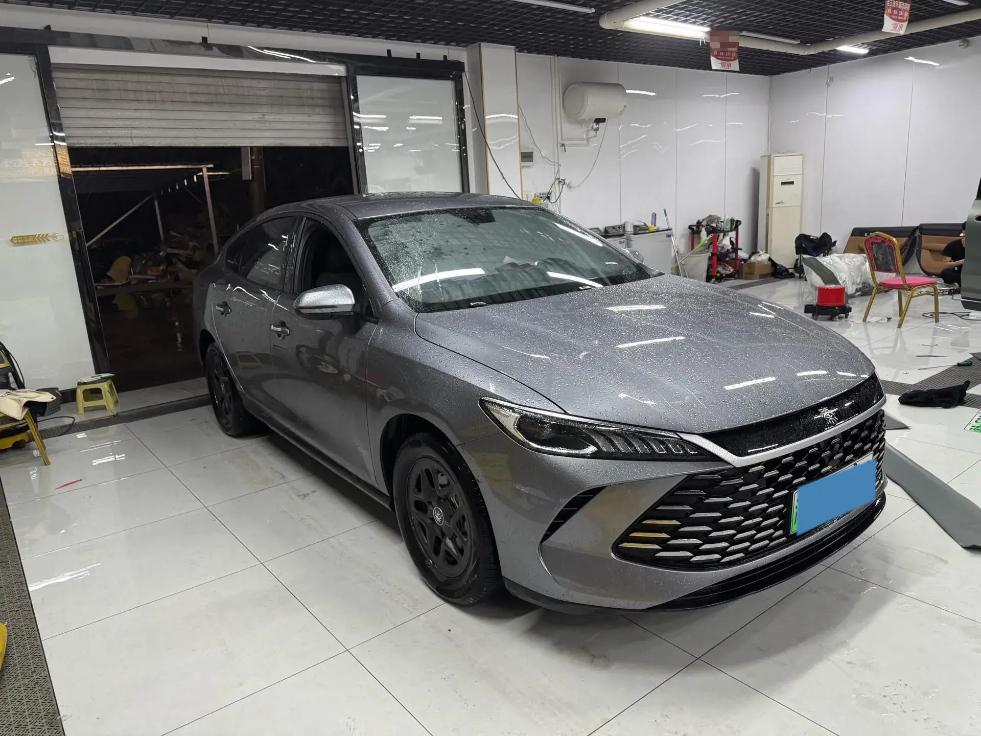 2025 BYD SEAL05 thumbnail 3