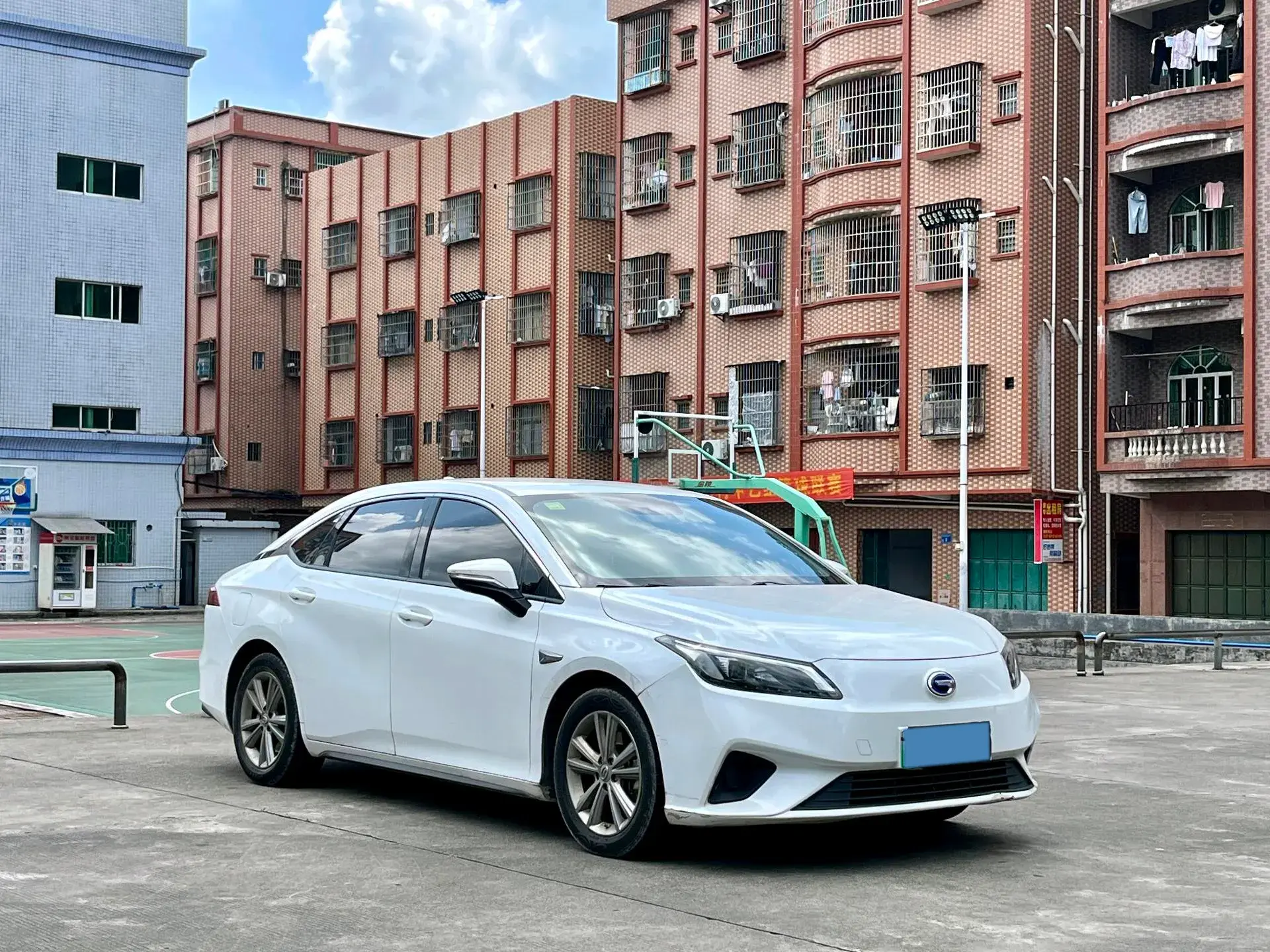 2019 AION S thumbnail 3