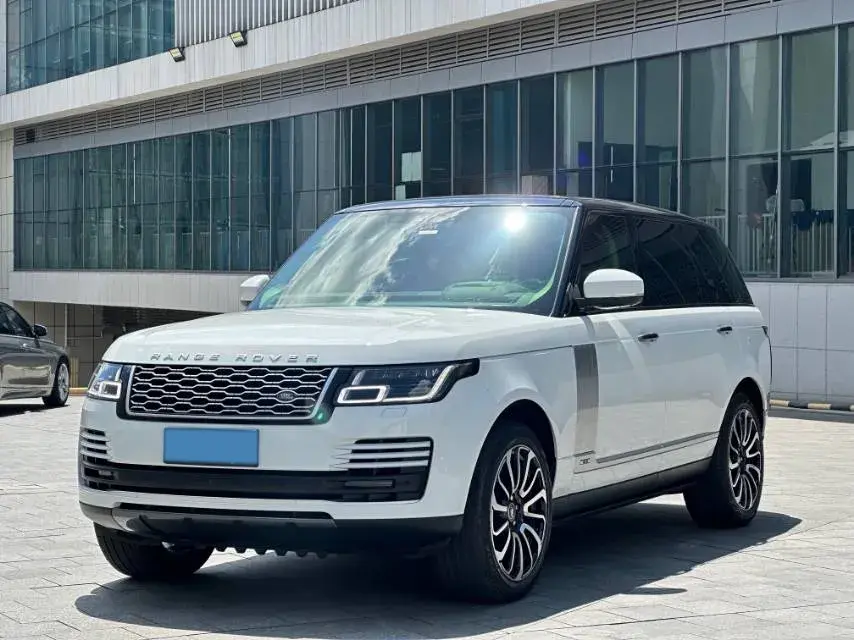 2020 LAND ROVER view 1