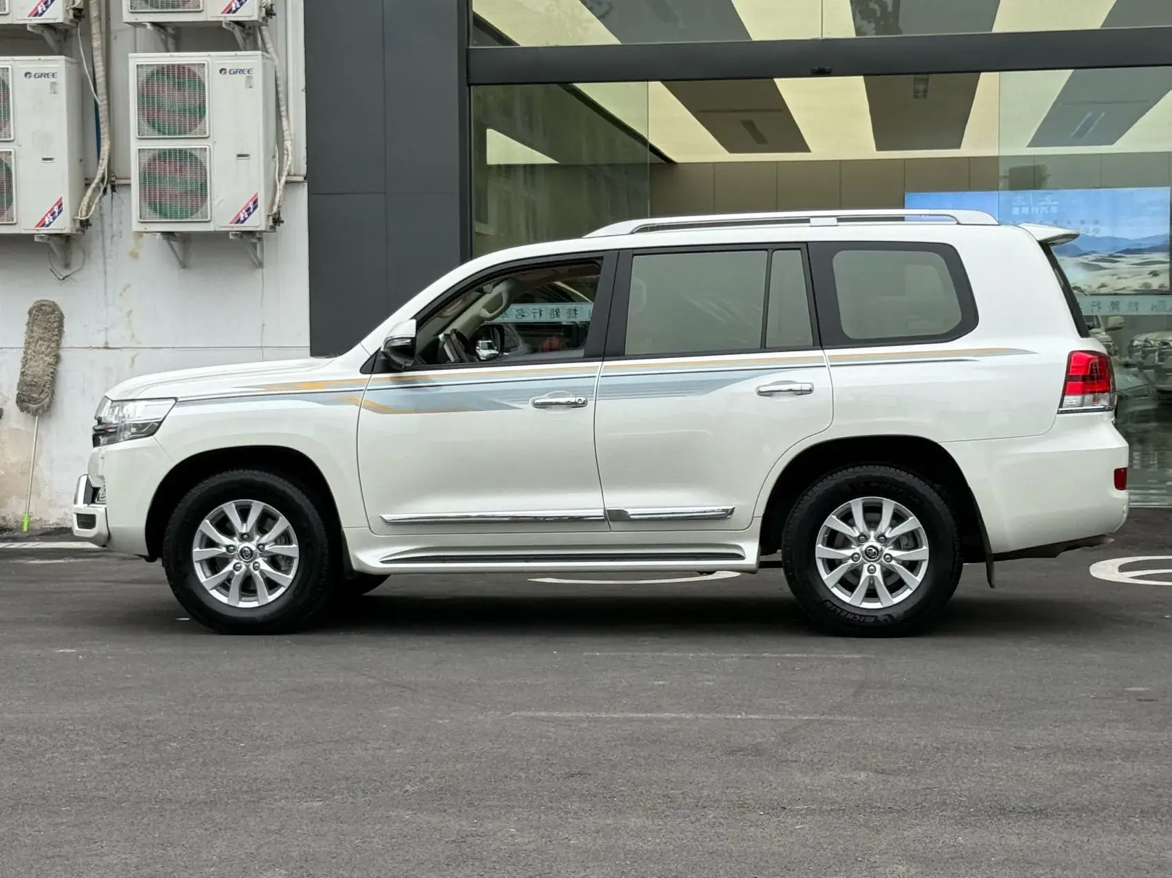 2007 TOYOTA LAND thumbnail 4