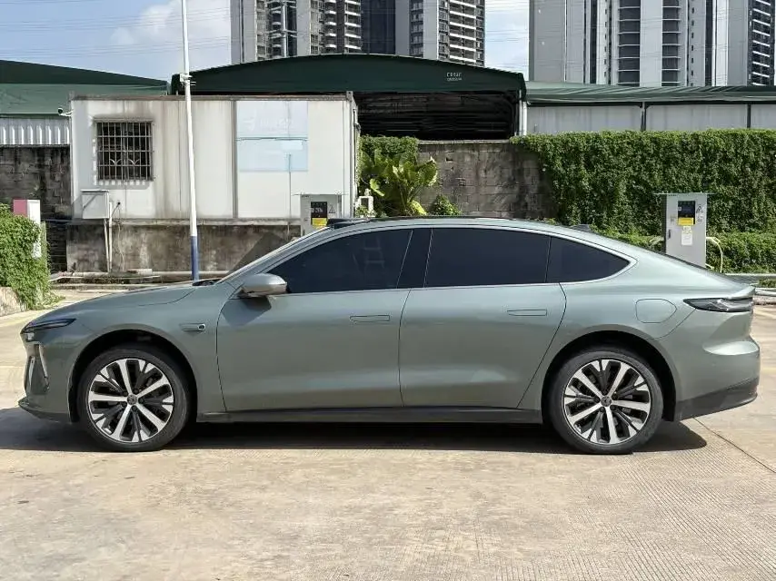 2021 VOLKSWAGEN ID.6 thumbnail 4