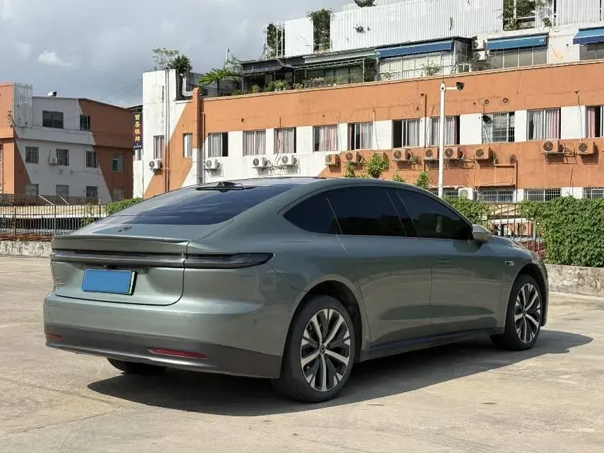 2021 VOLKSWAGEN ID.6 thumbnail 2