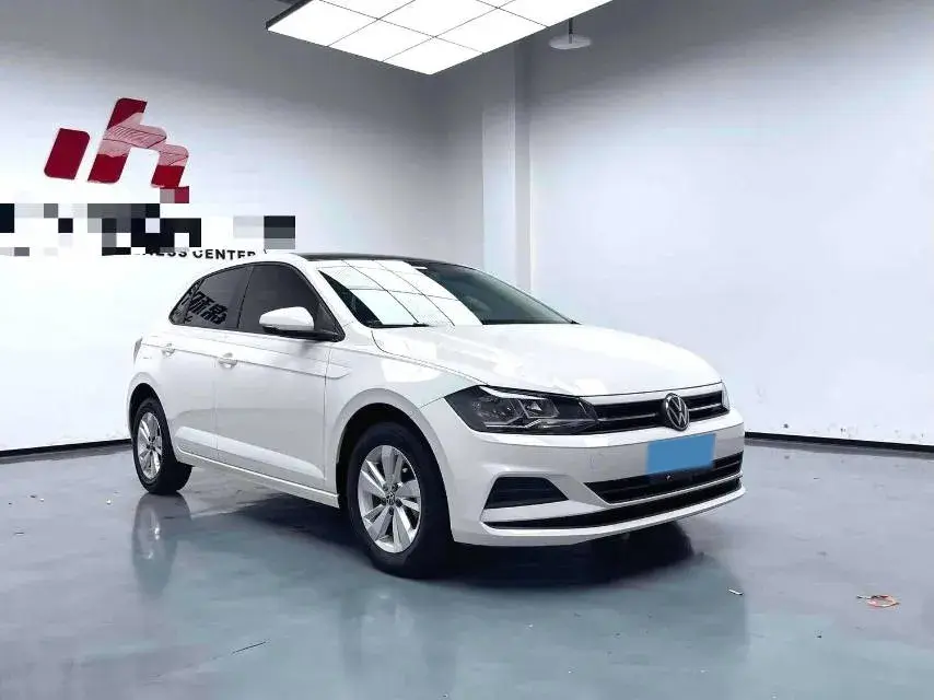 2023 VOLKSWAGEN POLO thumbnail 3
