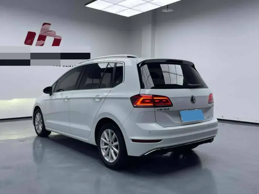 2019 VOLKSWAGEN GOLF thumbnail 2