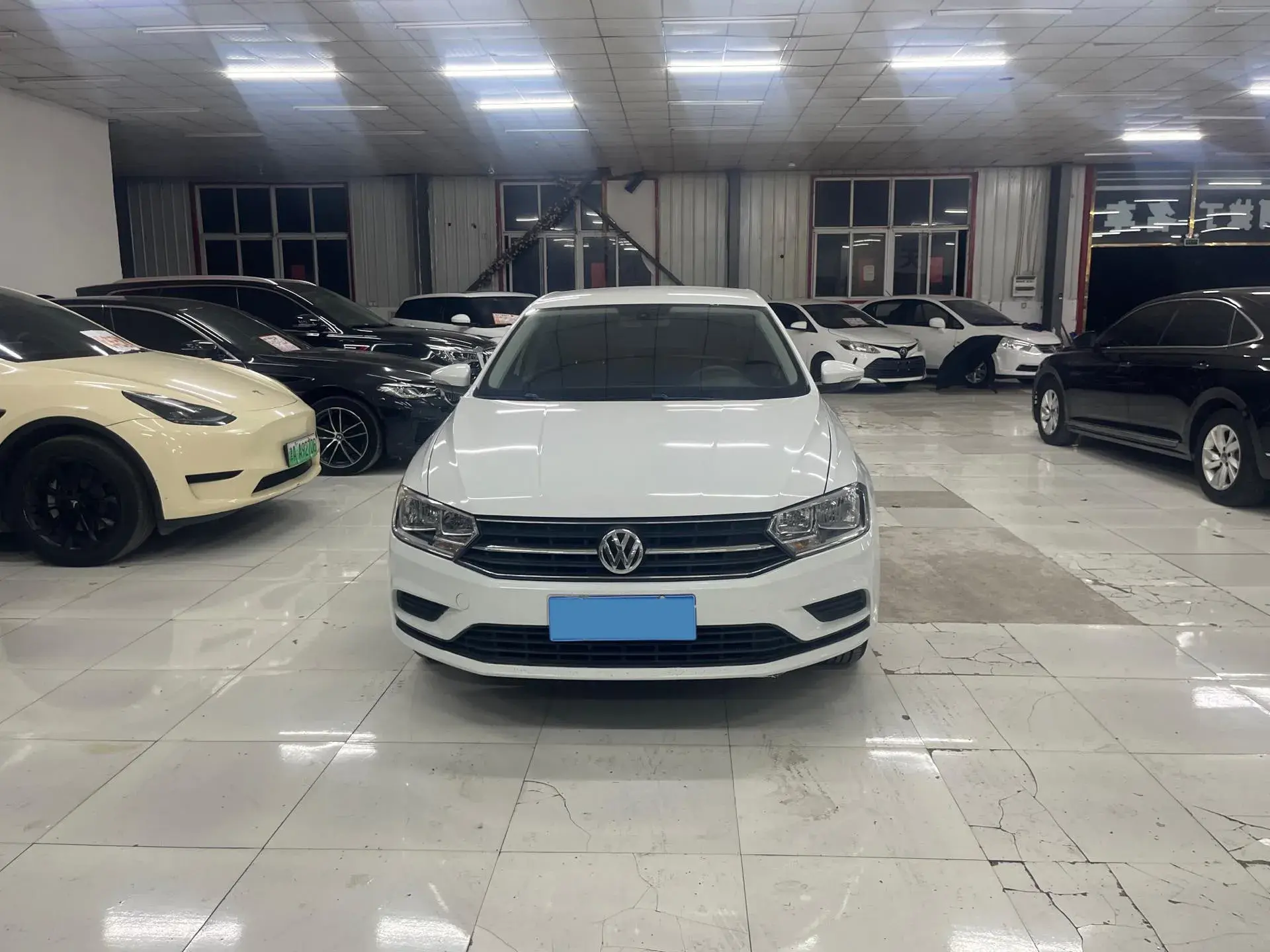 2019 VOLKSWAGEN BORA thumbnail 2