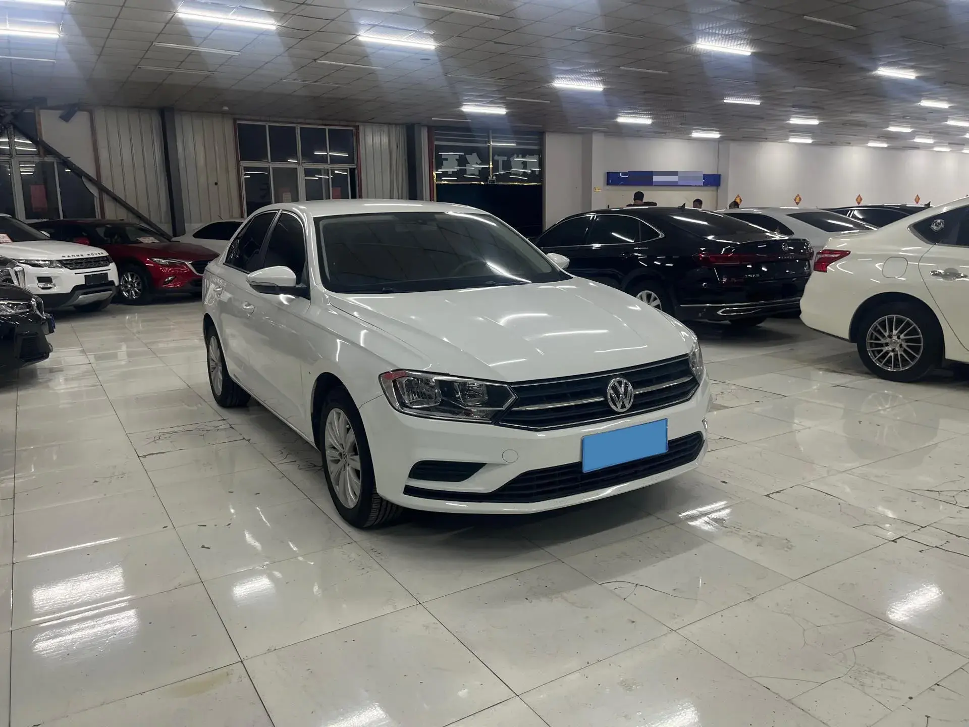 2019 VOLKSWAGEN BORA thumbnail 3