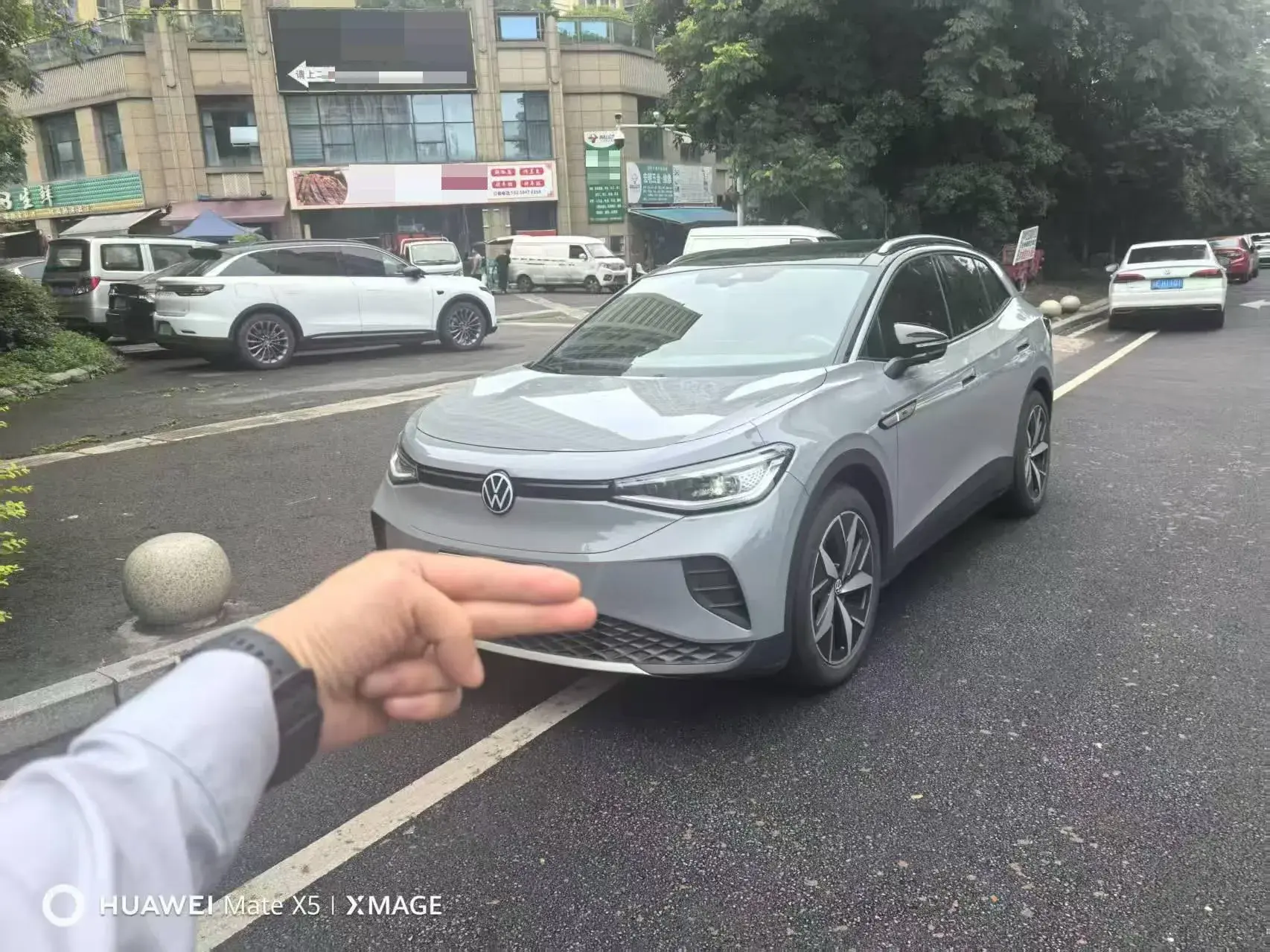 2021 VOLKSWAGEN ID.4 view 1