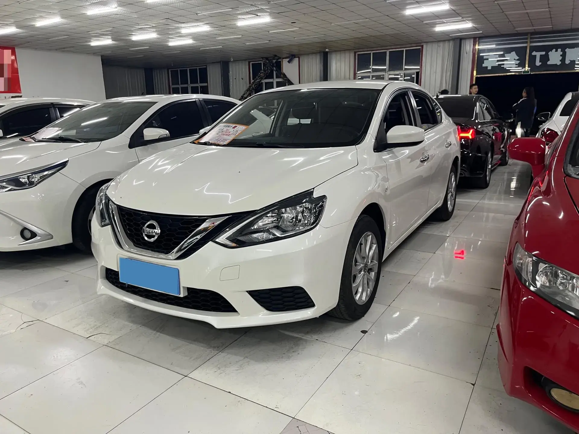 2022 NISSAN SYLPHY view 1
