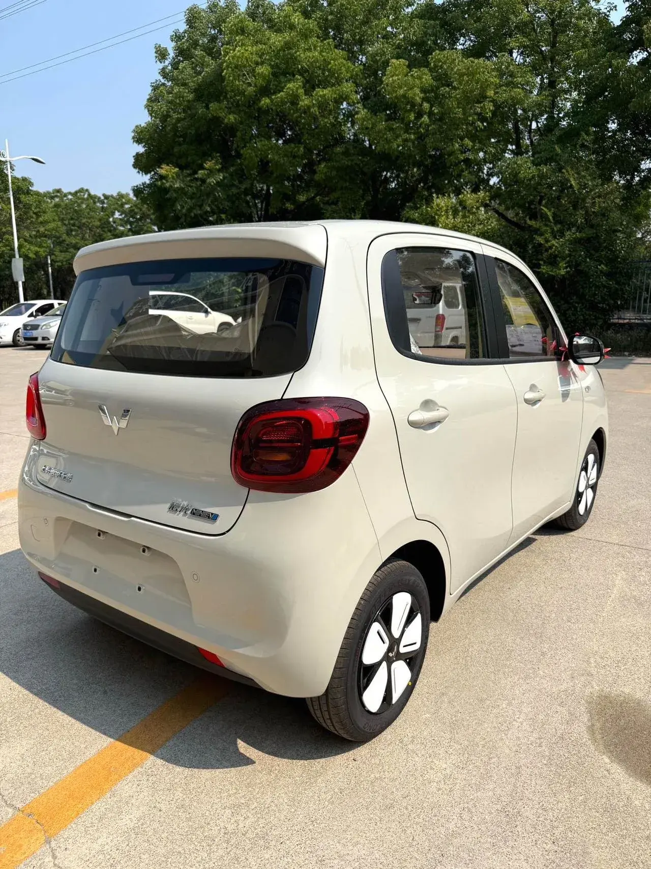 2025 WULING HONGGUANG thumbnail 3
