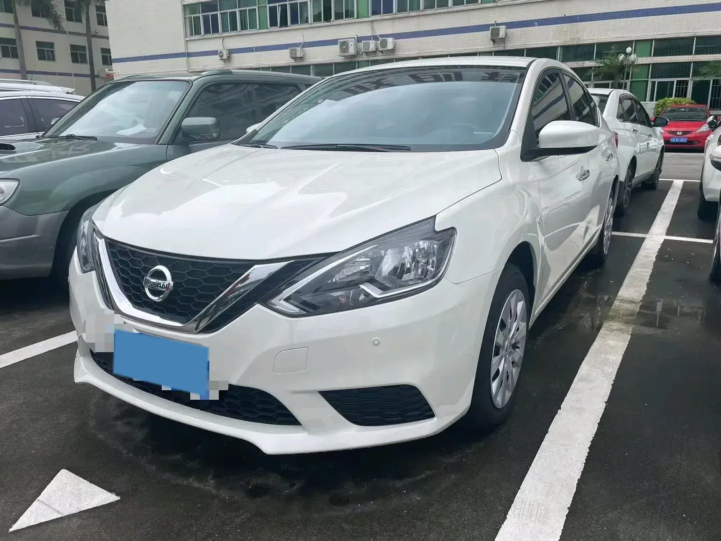 2022 NISSAN SYLPHY view 1